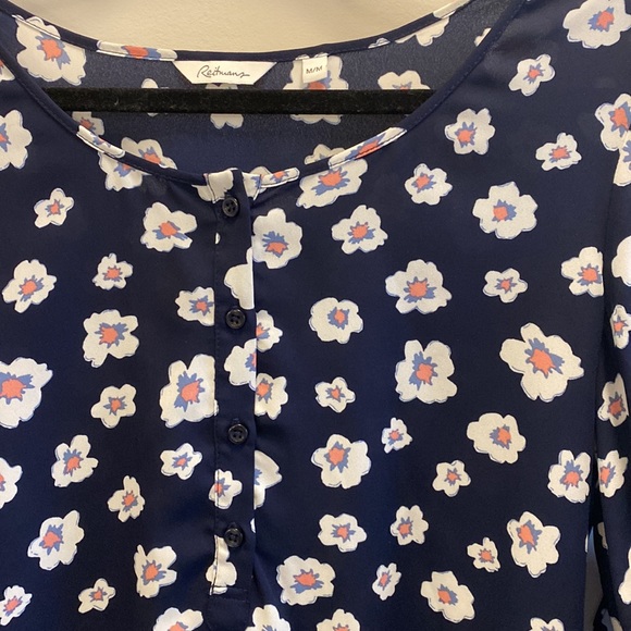 Reitmans blouse - Picture 3 of 3